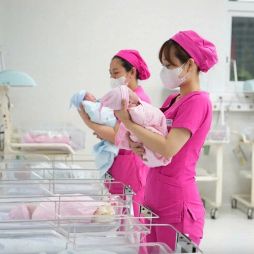 Đề xuất chi hơn 1.800 tỷ đồng mỗi năm hỗ trợ phụ nữ sinh đủ hai con