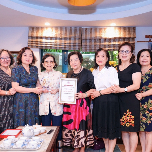 GS.TSKH Phạm Thị Trân Châu được vinh danh là Nữ trí thức tiêu biểu năm 2026