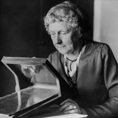 Annie Jump Cannon: Nhà thiên văn học xây dựng chuẩn phân loại sao hiện đại