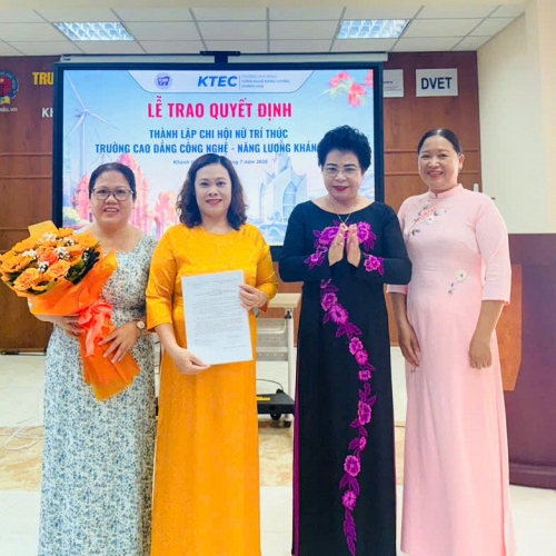 Thành lập Chi hội Nữ trí thức Trường Cao đẳng Công nghệ - Năng lượng Khánh Hòa