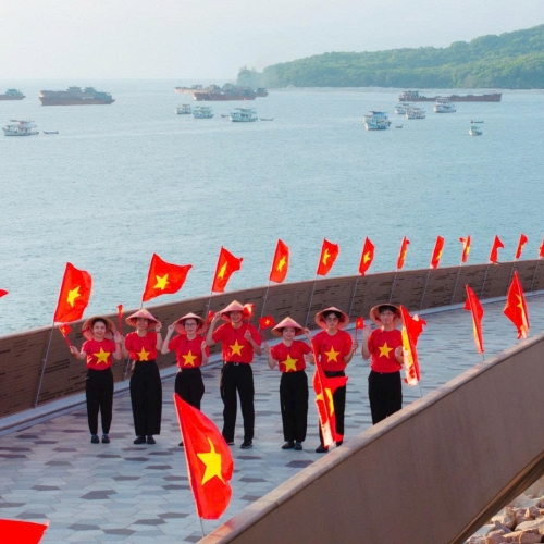 Ngắm những biểu tượng của Phú Quốc rợp sắc quốc kỳ trước thềm Quốc khánh 2/9