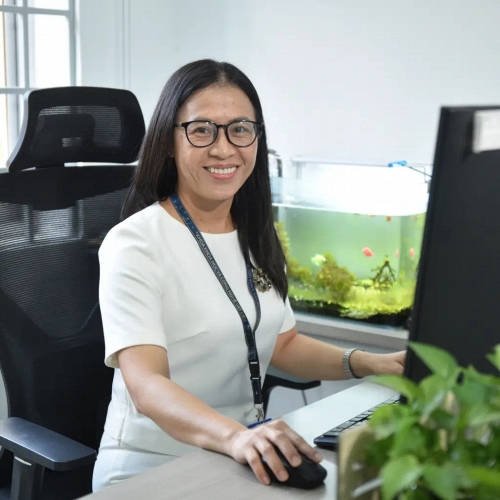 Nữ Giáo sư trẻ nhất năm 2025 lan tỏa tinh thần làm khoa học trung thực, kiên trì và đam mê