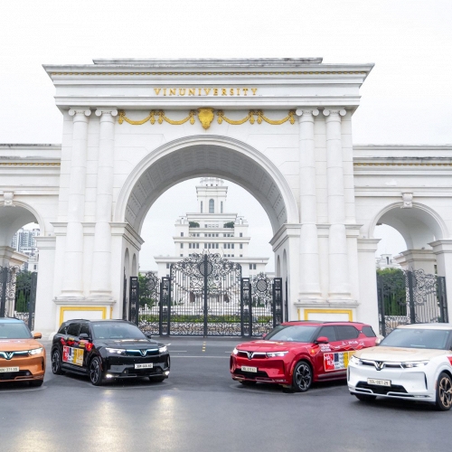 Mua “xe chủ tịch” VinFast VF 9 trước Tết chỉ với 0 đồng trả trước