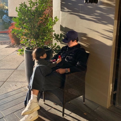 Sự thật đằng sau những đứa trẻ nhút nhát: 3 kiểu ông bố dễ khiến con thiếu tự tin