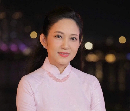  Nữ NSND đa tài ứng cử đại biểu Quốc hội khoá XVI