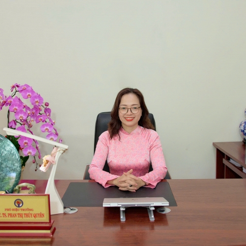 TS. Phan Thị Thúy Quyên: Bản lĩnh nữ quản lý giáo dục trong kỷ nguyên số.