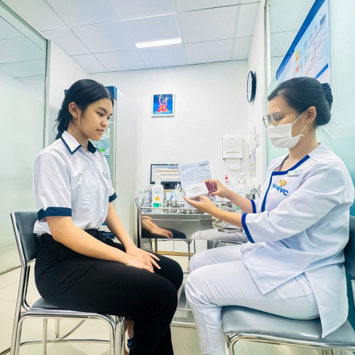 Nhiều ca não mô cầu xuất hiện, người dân đổ xô tiêm vắc xin tăng 400%