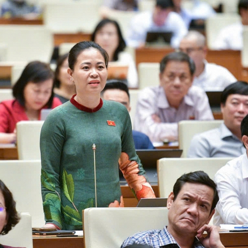 TS. Nguyễn Thị Thu Dung: Dấu ấn nữ lãnh đạo trong đào tạo y khoa và nghị trường