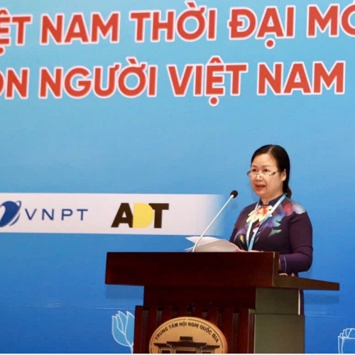 Phát triển nguồn nhân lực nữ trong lĩnh vực khoa học, công nghệ, kỹ thuật và toán học (STEM)