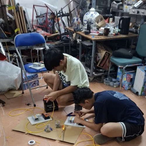 Thắp sáng những giờ học vùng núi từ dự án STEM của học sinh