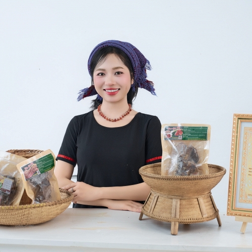  Cô gái H’re biến di sản thành sinh kế cho cộng đồng