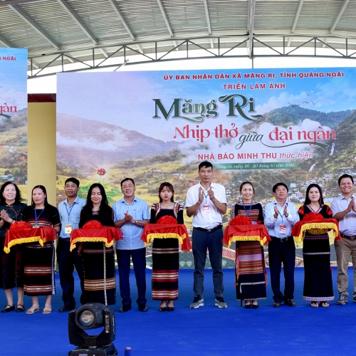 Triển lãm ảnh ‘Măng Ri – Hơi thở giữa đại ngàn’