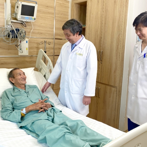 Can thiệp thành công kịp thời liên tiếp 3 bệnh nhân hẹp van động mạch chủ nặng, bệnh cảnh phức tạp