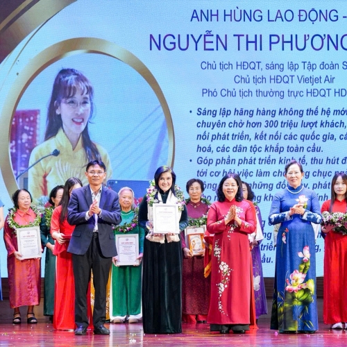 Bước tiếp con đường mà các thế hệ đi trước đã mở ra