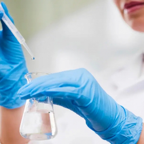 Trung Quốc nghiên cứu sản xuất xăng từ CO₂ bằng ánh sáng