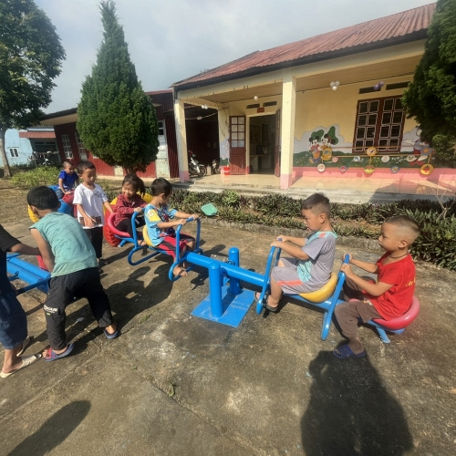 Thủ tướng Chính phủ: sắp xếp trường công lập để mỗi xã có tối thiểu 1 trường mầm non và 1 trường phổ thông