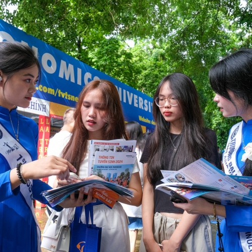 Sinh viên ngành học STEM bắt đầu được xét học bổng, vay  tiền học phí