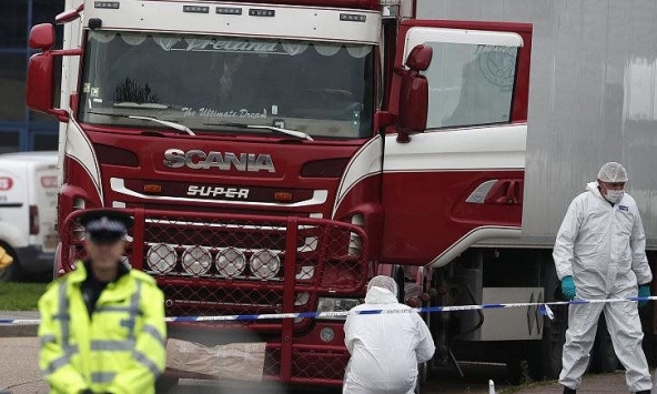 Vụ 39 người Việt chết trong xe container  ở Anh: Bốn người đàn ông lãnh 78 năm tù