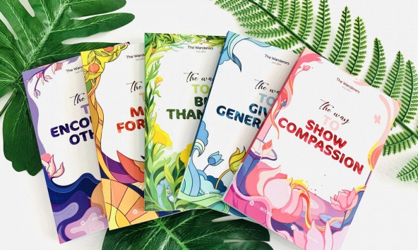 The Way, bộ sách '2 trong' nên có trên kệ sách