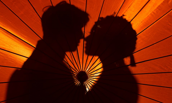 Dư luận Trung Quốc gây tranh cãi về hình thức 'hôn nhân hai chiều'