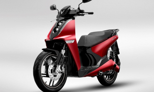 Vinfast ra mắt hai dòng xe máy điện mới