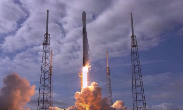 SpaceX của tỷ phú Elon Musk lập kỷ lục khi đưa 143 vệ tinh vào không gian cùng lúc