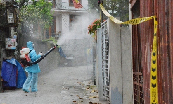 Thêm 82 ca mắc COVID-19, Chính phủ yêu cầu khoanh vùng, cách ly truy vết thần tốc trên diện rộng