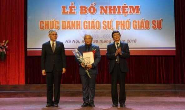 Giám đốc BV Nhi trung ương đột tử tại phòng làm việc