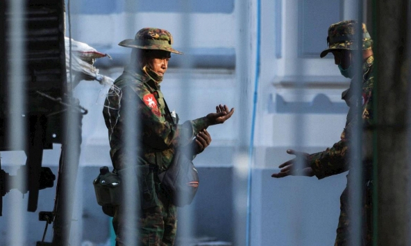 Myanmar đóng cửa các ngân hàng sau vụ bắt giữ bà Aung San Suu Kyi