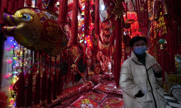 Phố bán đồ trang trí Tết ở Vũ Hán đìu hiu những ngày cận tết Nguyên đán