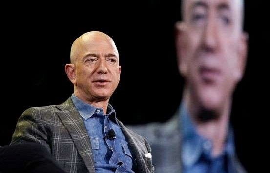 Tỷ phú Jeff Bezos sắp từ chức CEO Amazon