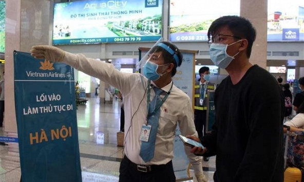 TP. HCM bác tin đồn 20 trường hợp mắc Covid-19 tại sân bay Tân Sơn Nhất