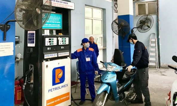 Giá xăng, dầu giữ nguyên trong kỳ điều chỉnh cuối năm