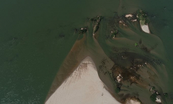 Nước sông Mekong giảm đáng lo ngại vì đập thủy điện ở Trung Quốc hạn chế dòng chảy