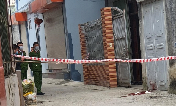 Chồng chém chết vợ trưa mùng 5 Tết