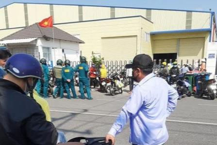 Mùng 6 Tết đi làm, 400 công nhân nhận tin công ty giải thể