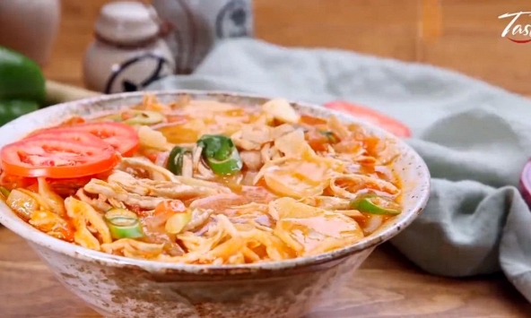 Biến tấu với món phở gà thơm ngon, lạ miệng