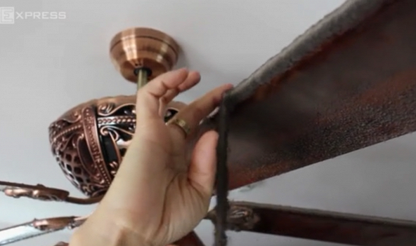 Bụi dạng vải sợi 'tấn công' khu chung cư 2.000 hộ dân ở Sài Gòn