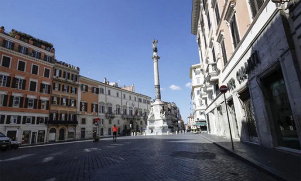 Hàng loạt danh thắng tại Rome vắng lặng như bị bỏ hoang