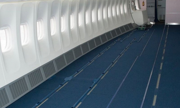 Hãng hàng không giá rẻ muốn khách đứng trên máy bay