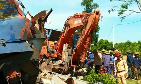 Hiện trường tàu hỏa lật sau tai nạn ở Quảng Bình