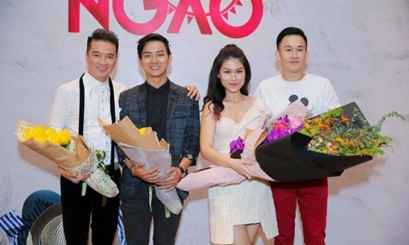 Hoài Lâm tập cưỡi ngựa cùng Ngọc Thanh Tâm để tham gia phim mới