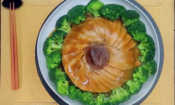 Học cách làm món gà cuộn nấm của siêu đầu bếp John Zhang