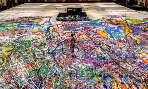 Khám phá bức tranh trên vải bạt lớn nhất thế giới tại Dubai