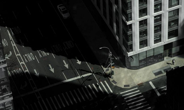 Khắp nơi trên thế giới vắng vẻ vì COVID-19