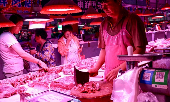 Người Trung Quốc lo ngại khả năng không có thịt lợn ăn ngày Tết