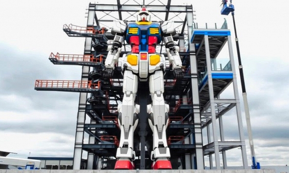 Nhật Bản chế tạo robot khổng lồ cao gần 20 m