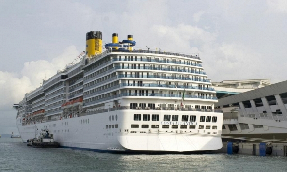 Nhật Bản lại phát hiện du thuyền có hàng chục người mắc COVID-19