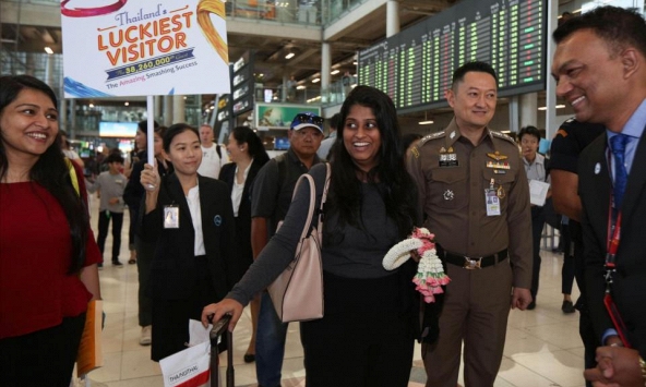 Thái Lan đón đoàn du khách quốc tế đầu tiên sau 7 tháng
