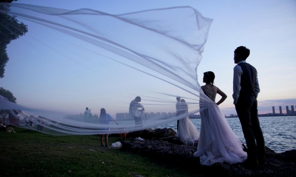 Thủ phủ váy cưới Trung Quốc điêu đứng vì đại dịch COVID-19